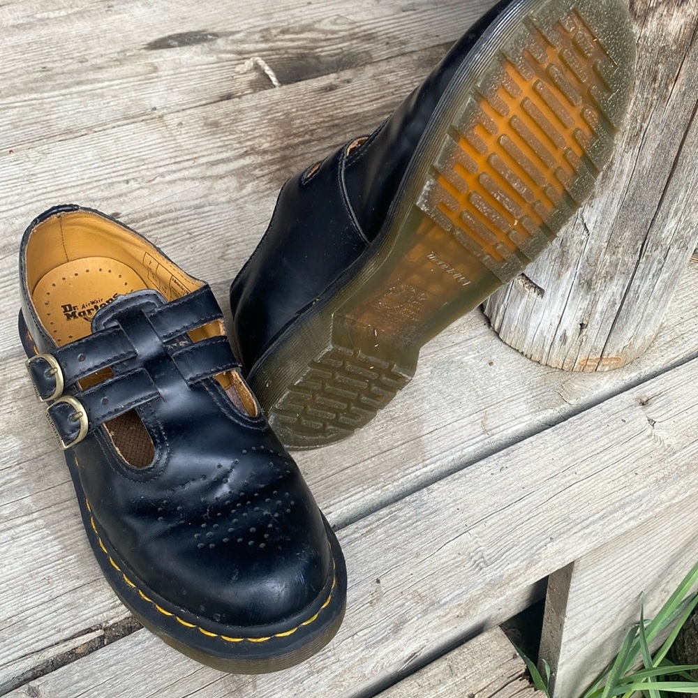 Black Felix Mary Jane style Dr. Marten. Decent condition. Gently worn.